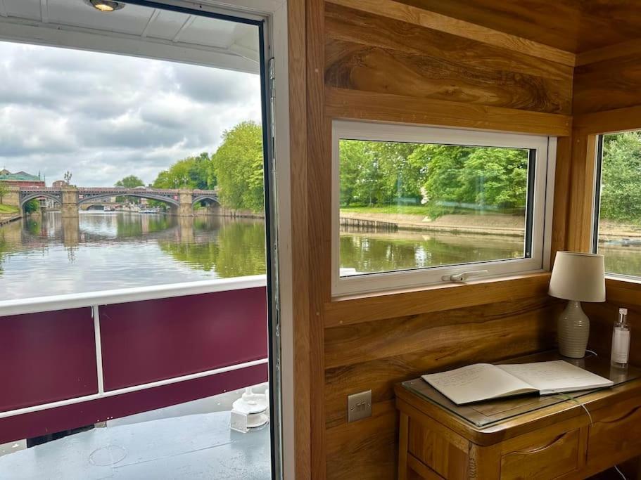 Unique Houseboat Experience I Central City Break York Luaran gambar